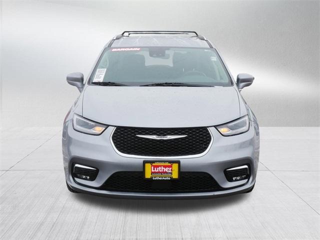used 2021 Chrysler Pacifica car, priced at $12,998