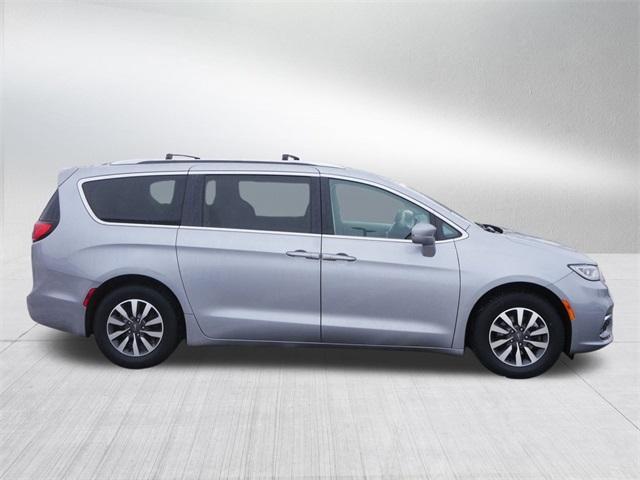 used 2021 Chrysler Pacifica car, priced at $12,998
