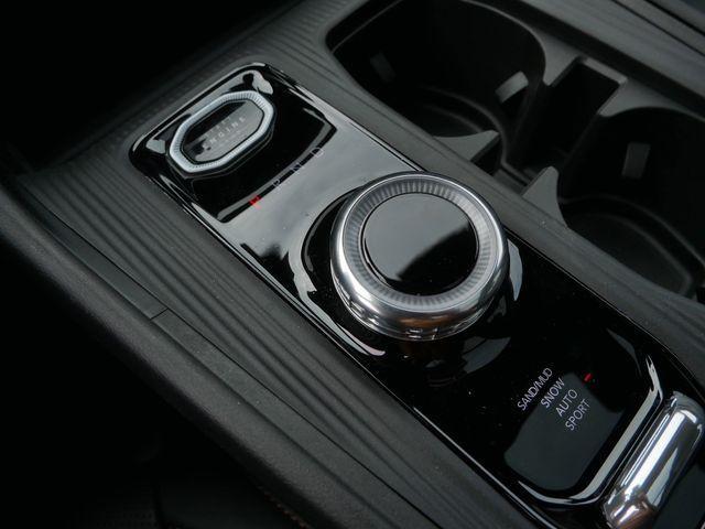 new 2026 Jeep Cherokee car, priced at $44,250
