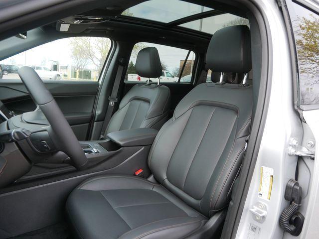 new 2026 Jeep Cherokee car, priced at $44,250