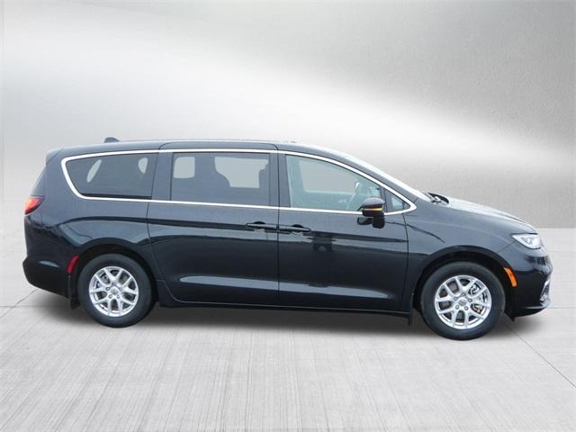 used 2023 Chrysler Pacifica car, priced at $29,765
