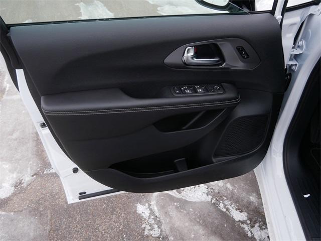 new 2026 Chrysler Pacifica car, priced at $46,083