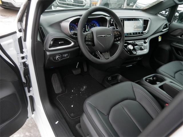 new 2026 Chrysler Pacifica car, priced at $46,083