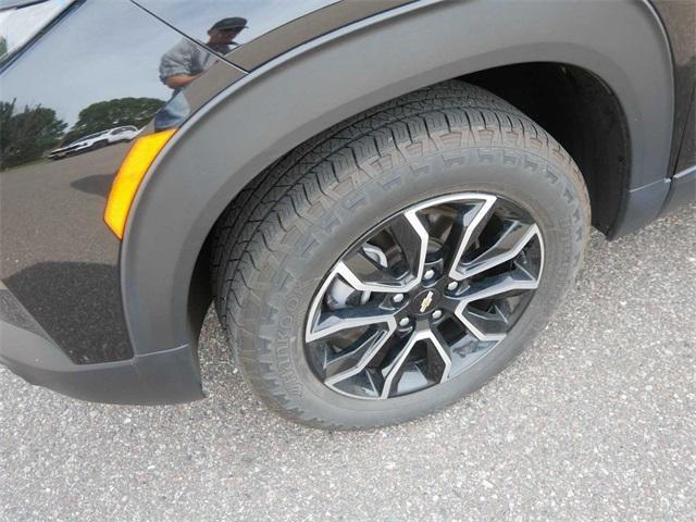 used 2023 Chevrolet TrailBlazer car, priced at $23,196