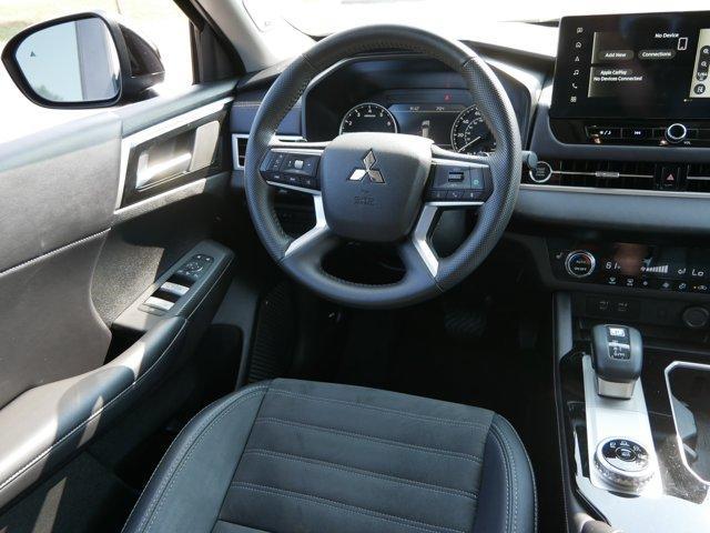 used 2025 Mitsubishi Outlander car, priced at $27,141