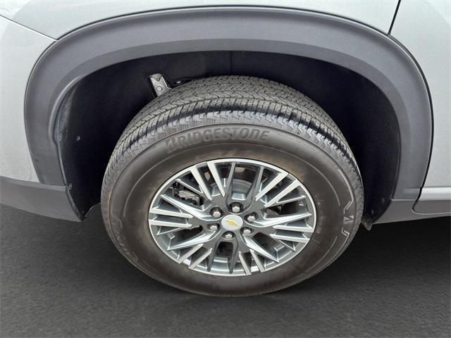 used 2024 Chevrolet Traverse car, priced at $31,500