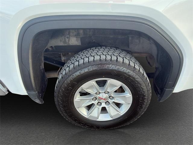 used 2024 GMC Sierra 1500 car, priced at $35,327