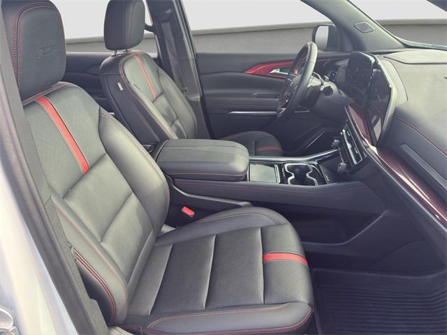 used 2024 Chevrolet Traverse car, priced at $46,967