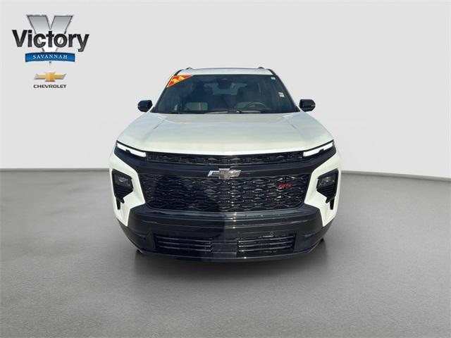 used 2024 Chevrolet Traverse car, priced at $46,967