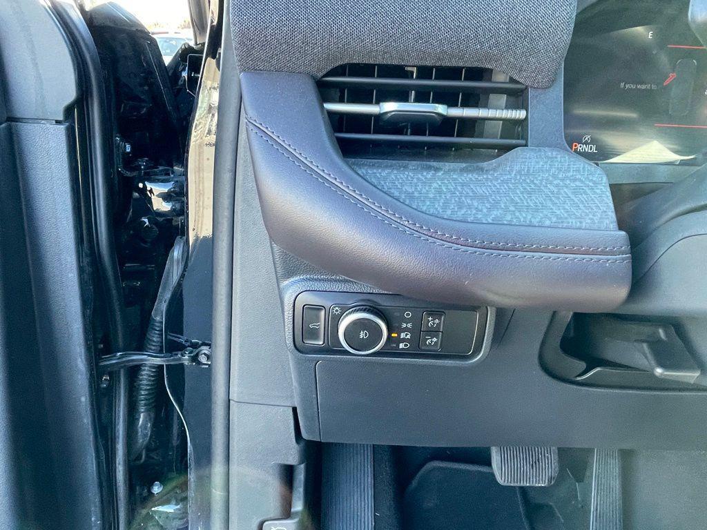 used 2025 Ford Explorer car, priced at $39,000