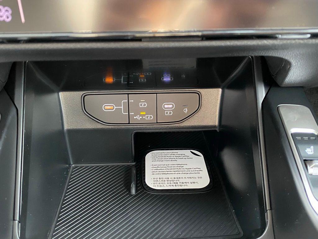 new 2026 Kia Sorento car, priced at $35,020