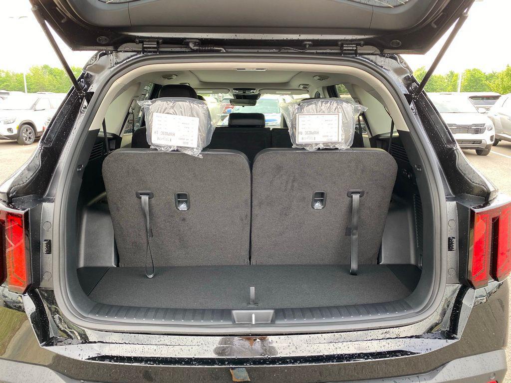 new 2026 Kia Sorento car, priced at $35,020