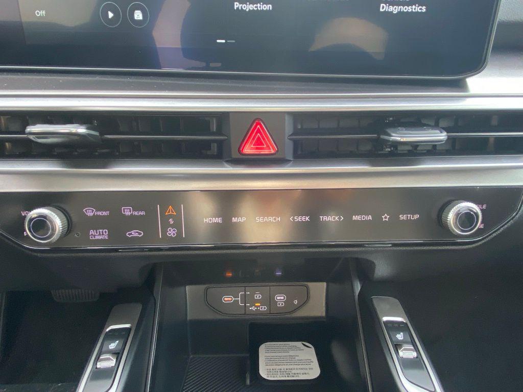 new 2026 Kia Sorento car, priced at $35,020
