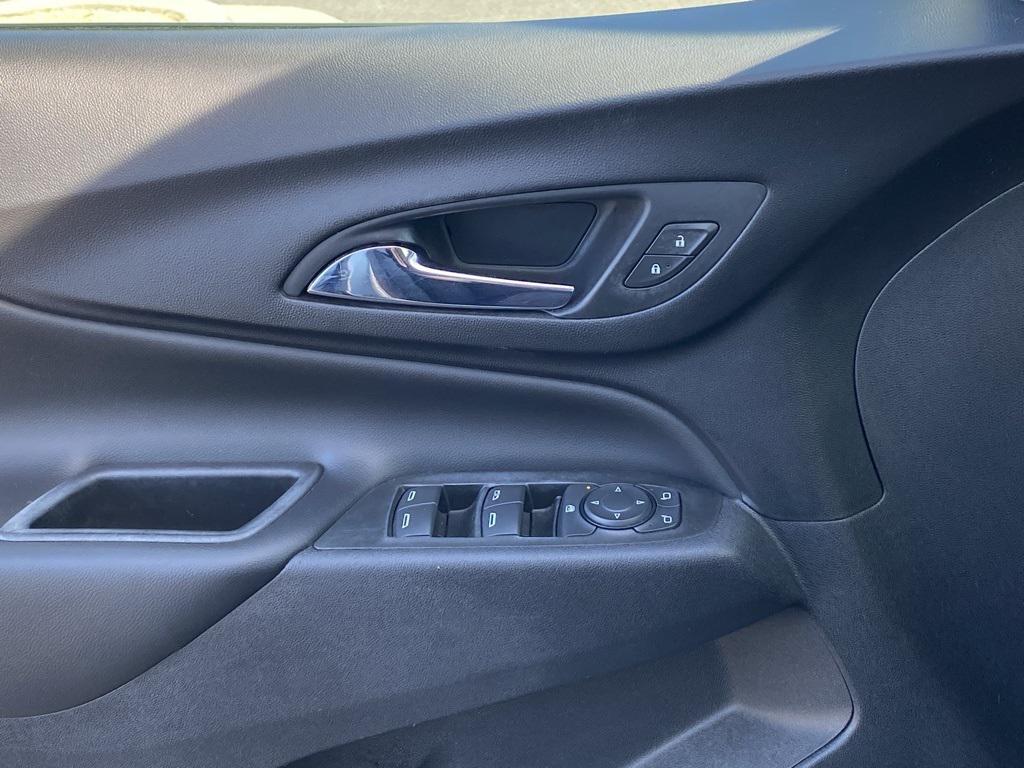 used 2021 Chevrolet Equinox car, priced at $13,500