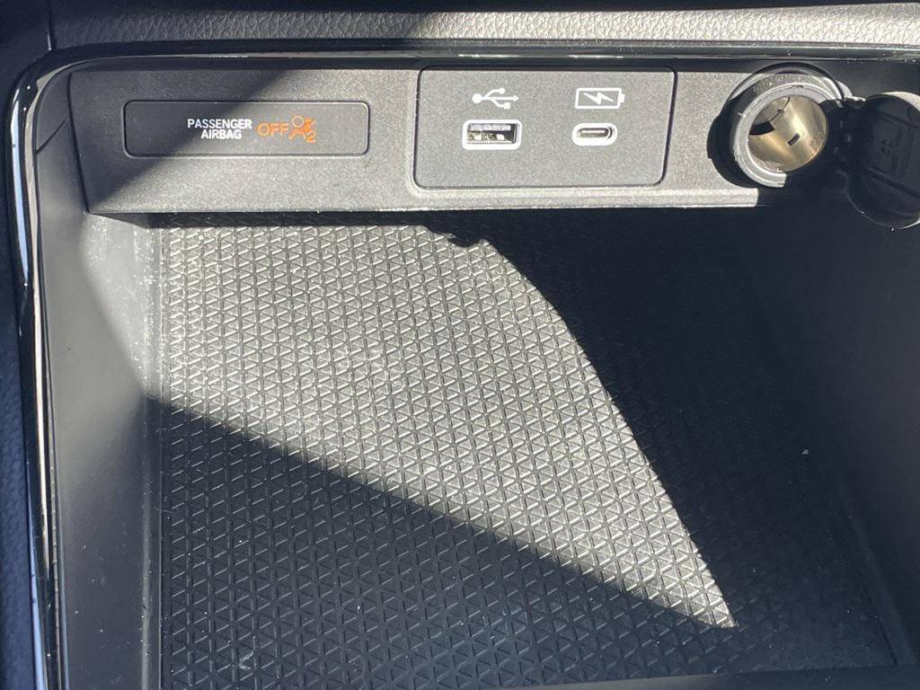 used 2023 Honda CR-V Hybrid car, priced at $27,605