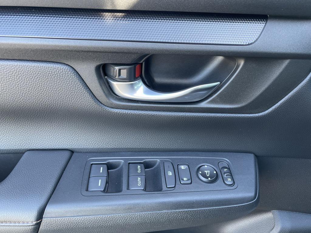 used 2023 Honda CR-V Hybrid car, priced at $27,605