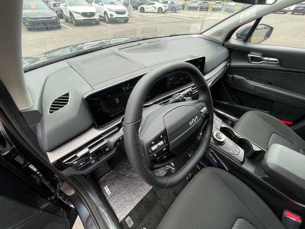 new 2026 Kia Sportage Hybrid car, priced at $30,119