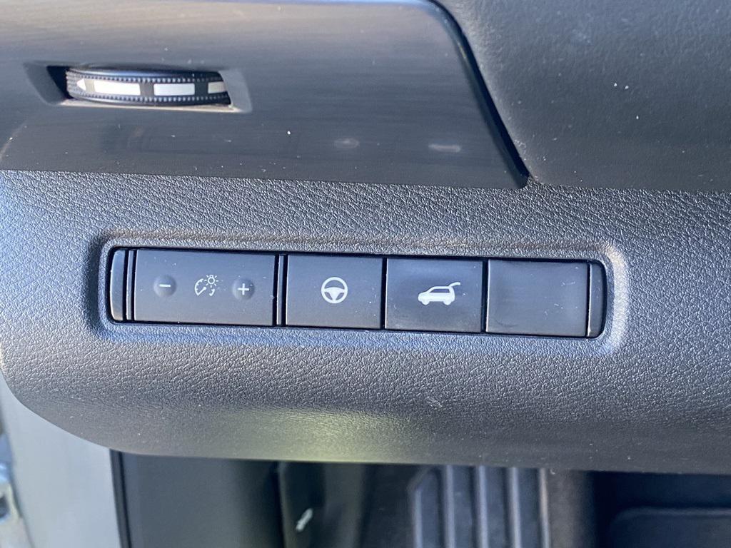 used 2022 Nissan Pathfinder car, priced at $27,879