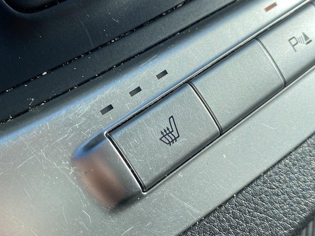 used 2025 Kia Carnival car, priced at $35,014