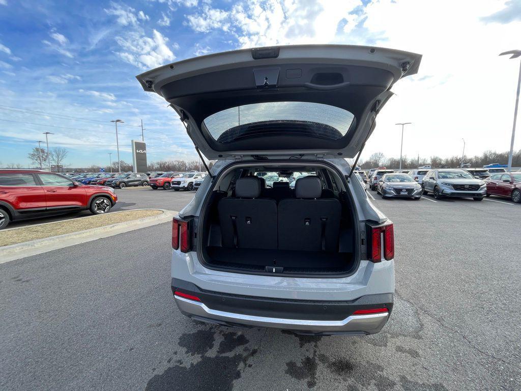 new 2026 Kia Sorento car, priced at $35,479