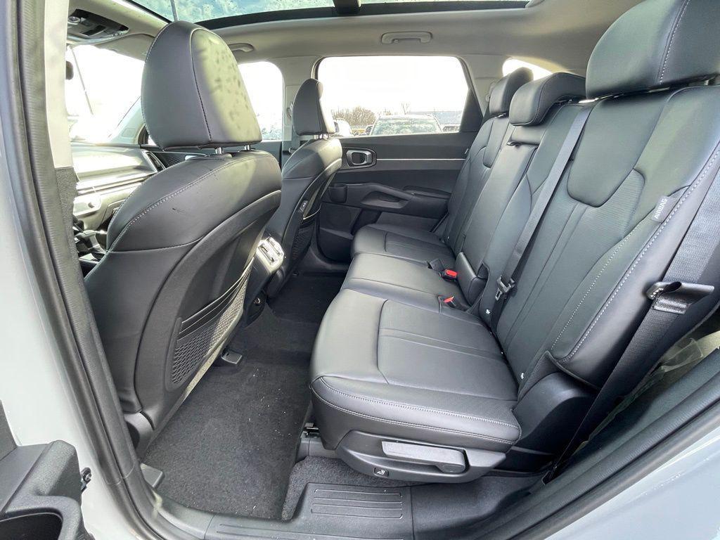 new 2026 Kia Sorento car, priced at $35,479