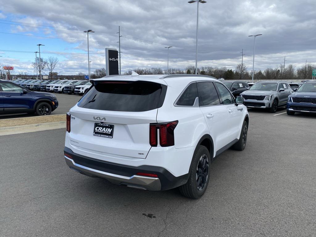 used 2024 Kia Sorento car, priced at $27,256