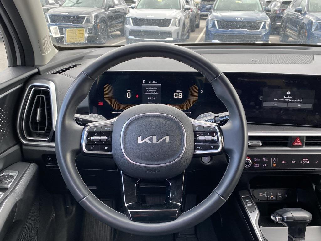 used 2024 Kia Sorento car, priced at $27,256