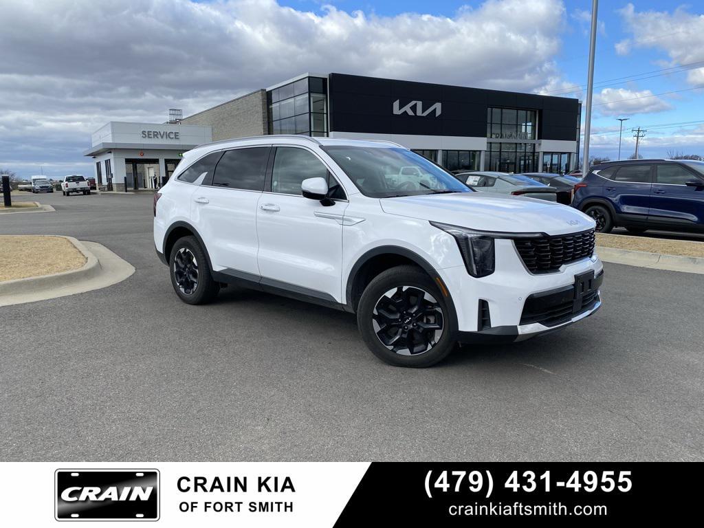 used 2024 Kia Sorento car, priced at $27,256