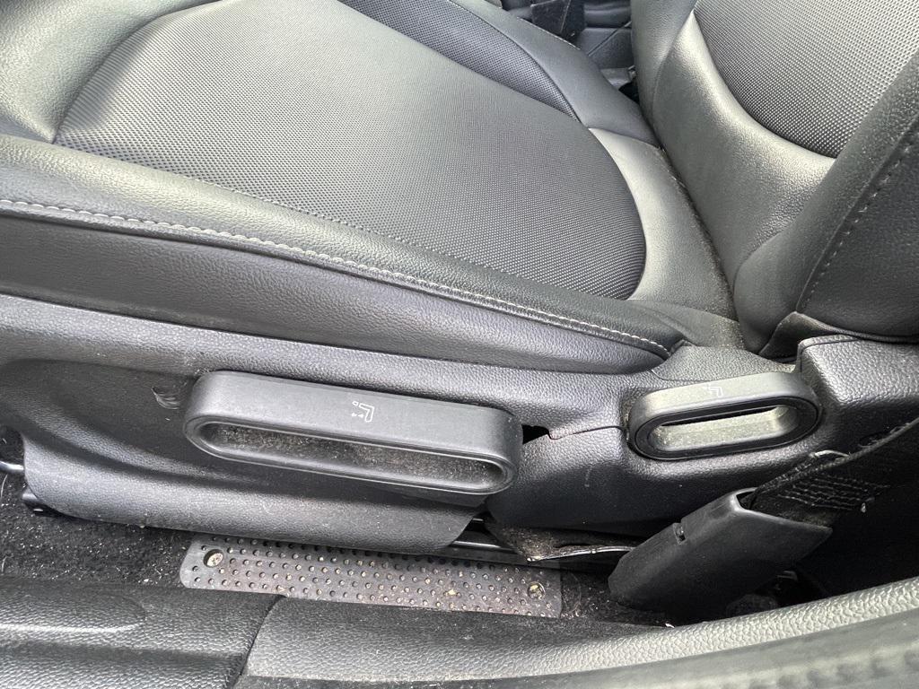 used 2021 MINI Hardtop car, priced at $18,527