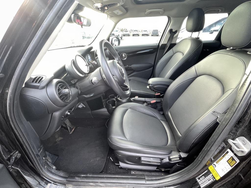 used 2021 MINI Hardtop car, priced at $18,527