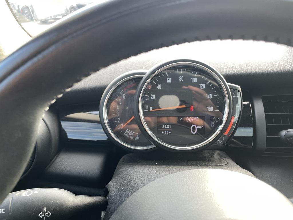 used 2021 MINI Hardtop car, priced at $18,527