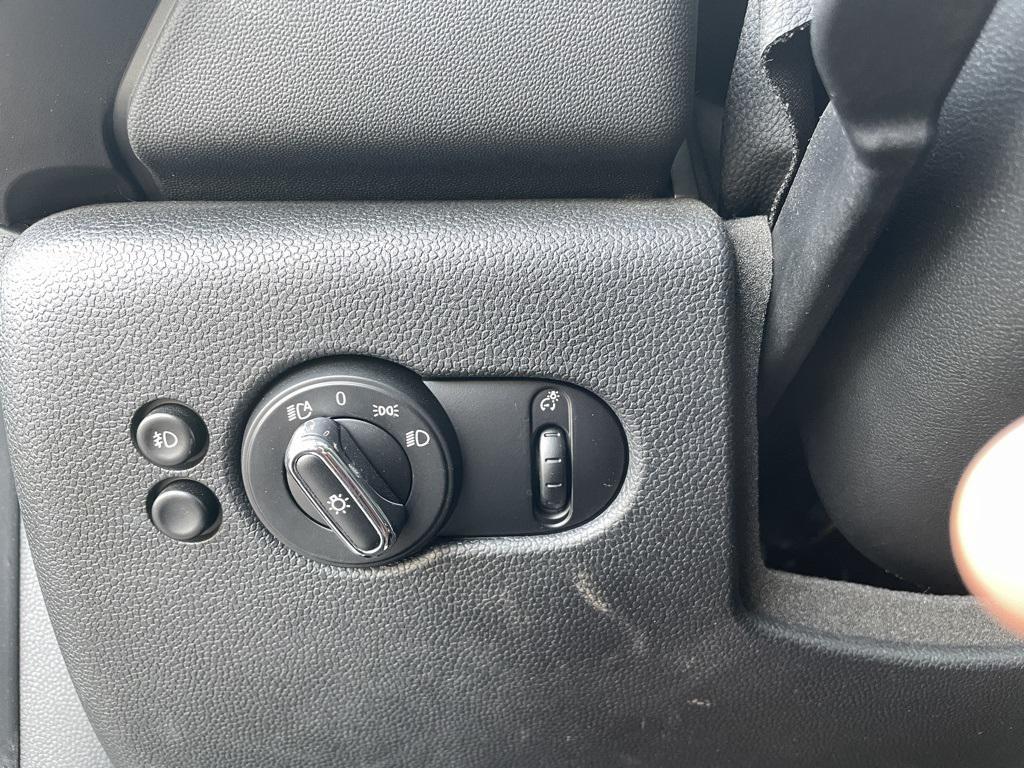 used 2021 MINI Hardtop car, priced at $18,527