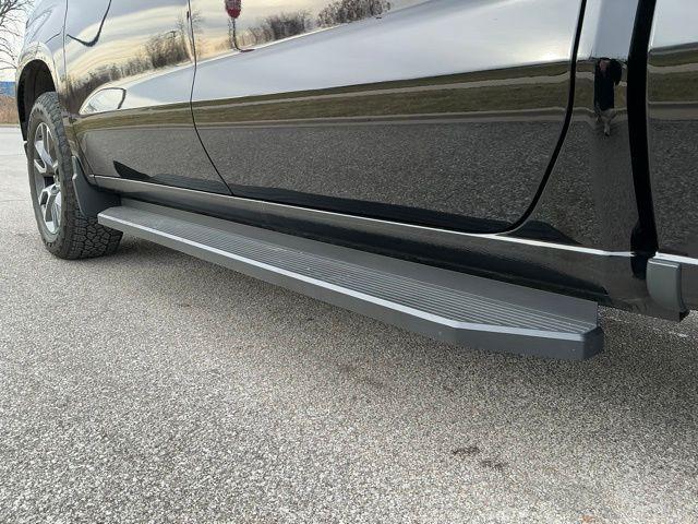 used 2022 Chevrolet Silverado 1500 car, priced at $40,965