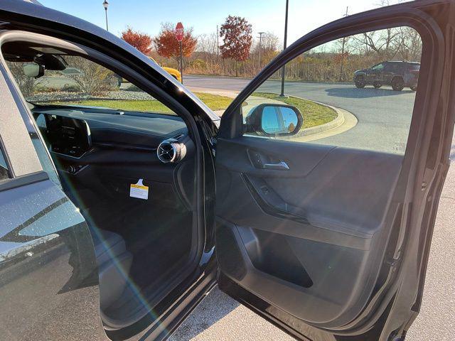 new 2026 Chevrolet Equinox car, priced at $36,151