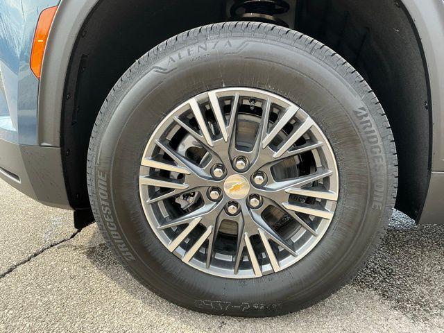 new 2026 Chevrolet Traverse car, priced at $44,423