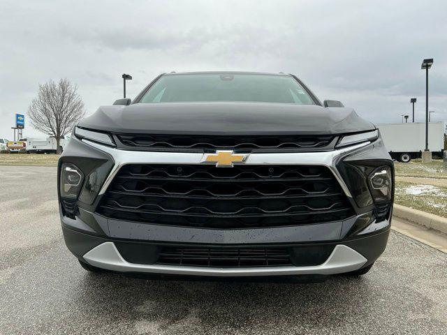 used 2025 Chevrolet Blazer car, priced at $27,295
