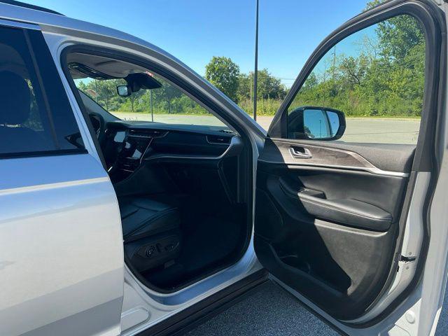 used 2023 Jeep Grand Cherokee L car, priced at $33,650