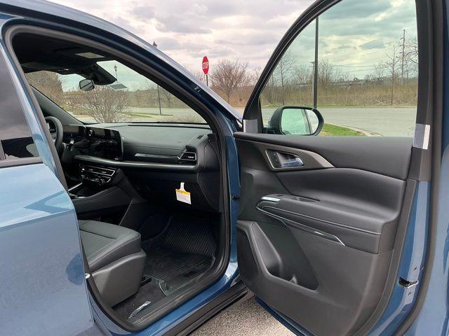 new 2026 Chevrolet Traverse car, priced at $42,515