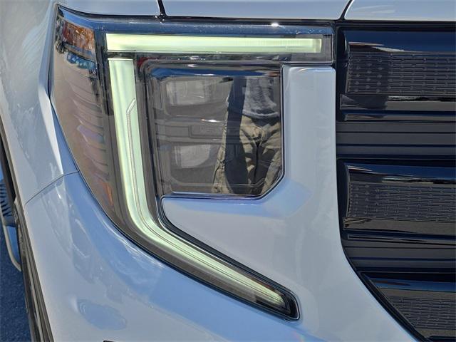 new 2025 GMC Sierra 1500 car, priced at $42,156