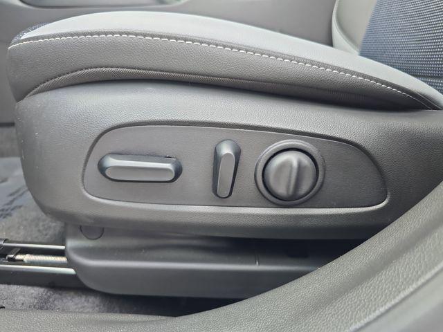 new 2025 Buick Envista car, priced at $24,416