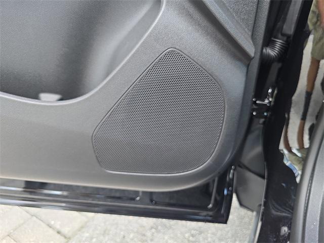 new 2025 Buick Envista car, priced at $24,300