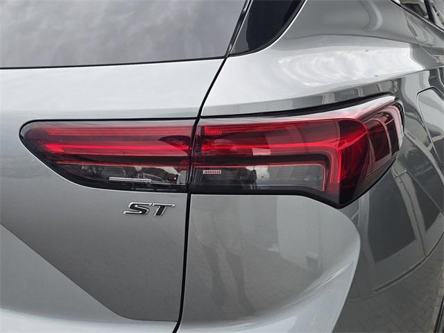 used 2023 Buick Envision car, priced at $17,800