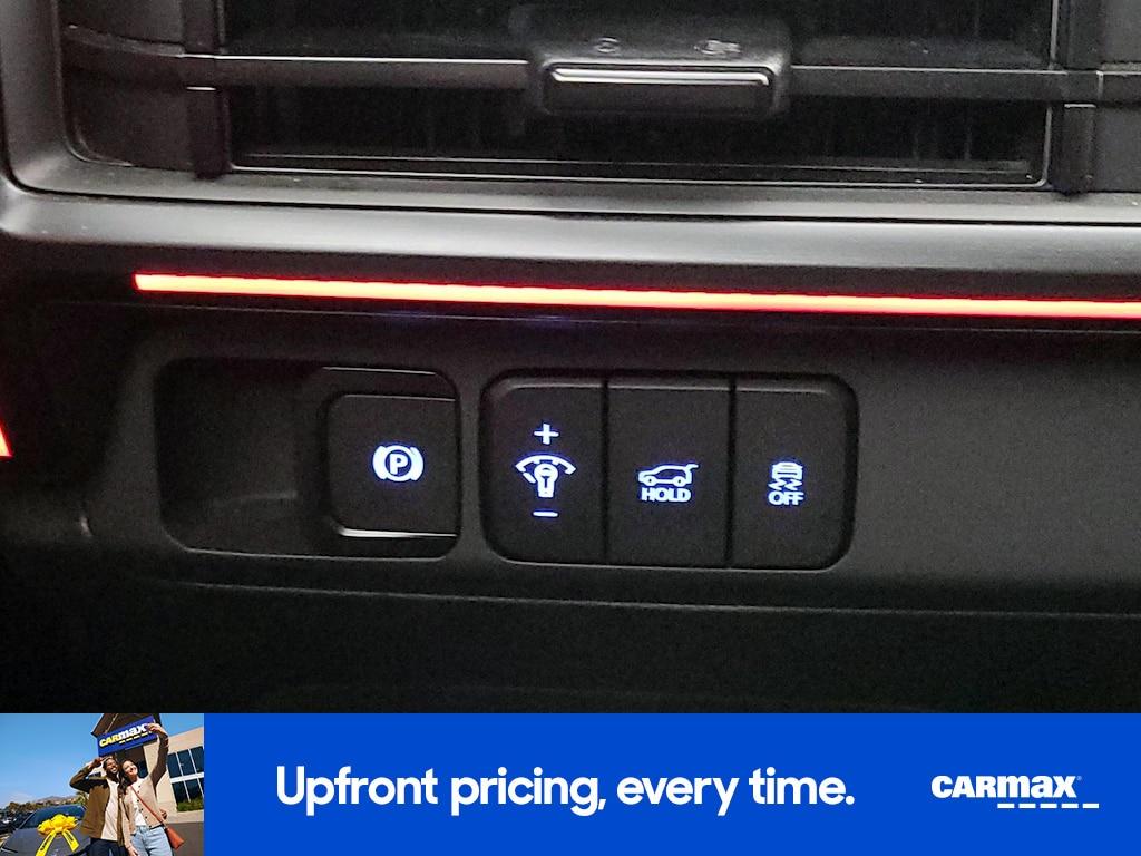 used 2024 Hyundai Santa Fe car, priced at $36,998