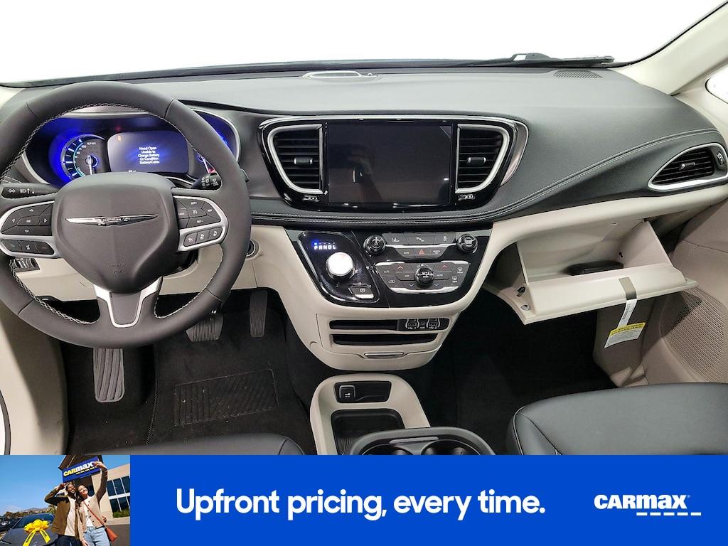 used 2024 Chrysler Pacifica Hybrid car, priced at $38,998