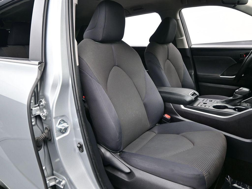 used 2024 Toyota Highlander car, priced at $30,390