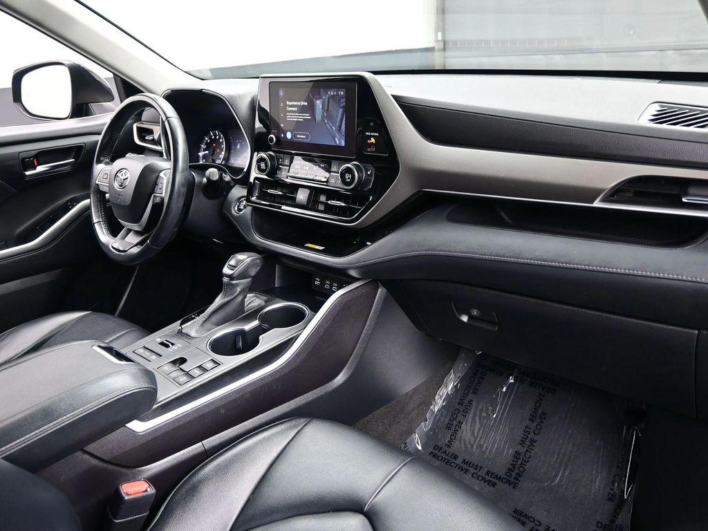 used 2023 Toyota Highlander car, priced at $36,790
