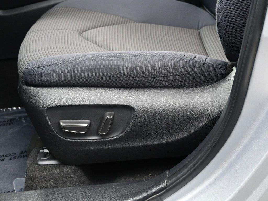 used 2024 Toyota Highlander car, priced at $32,790