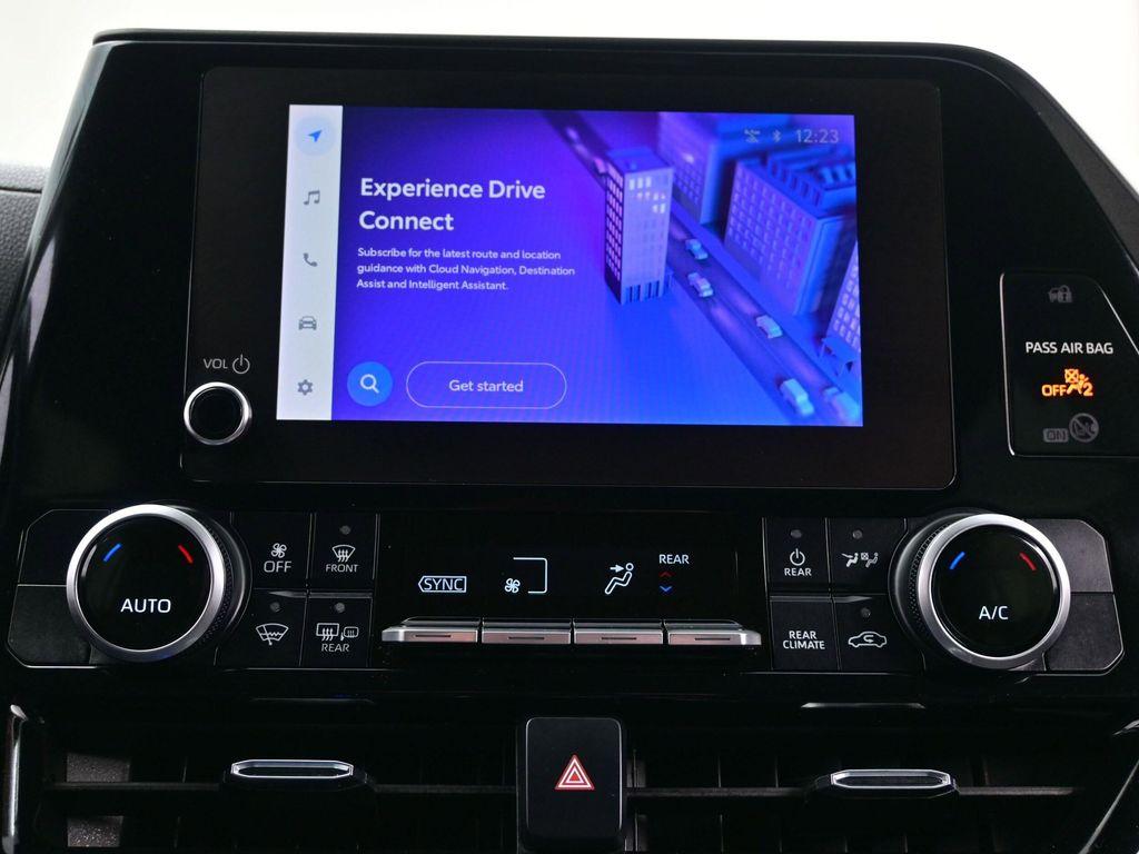 used 2024 Toyota Highlander car, priced at $31,290