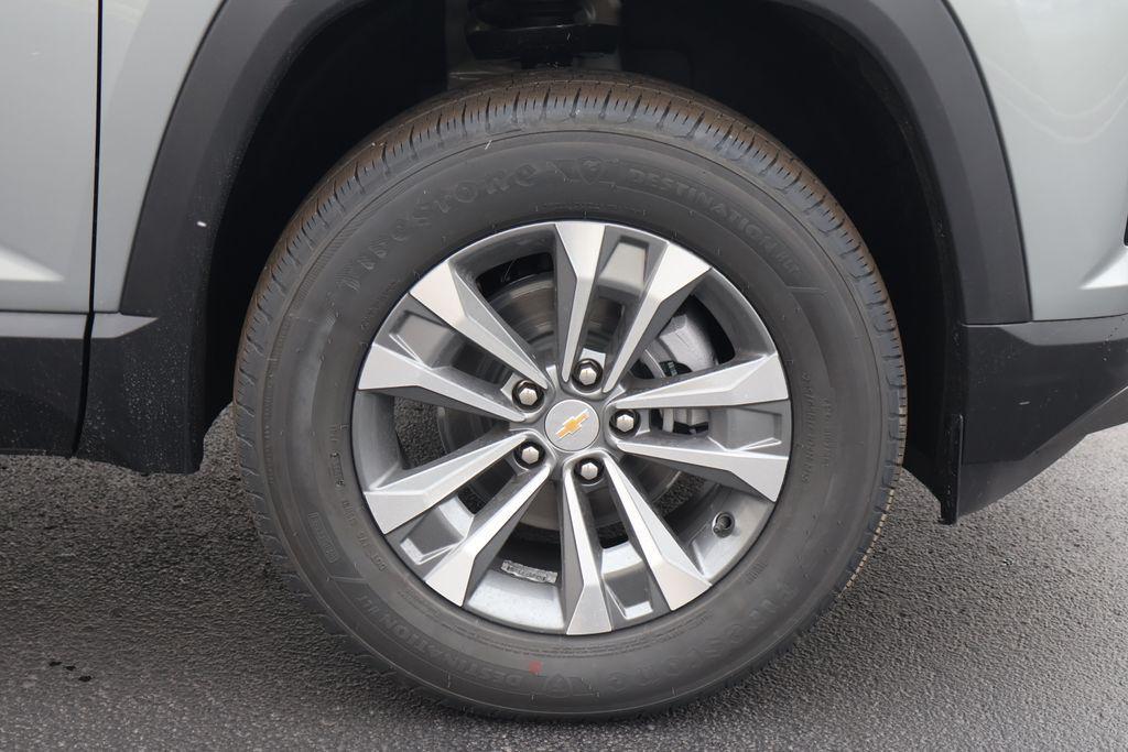 new 2026 Chevrolet Equinox car, priced at $34,190