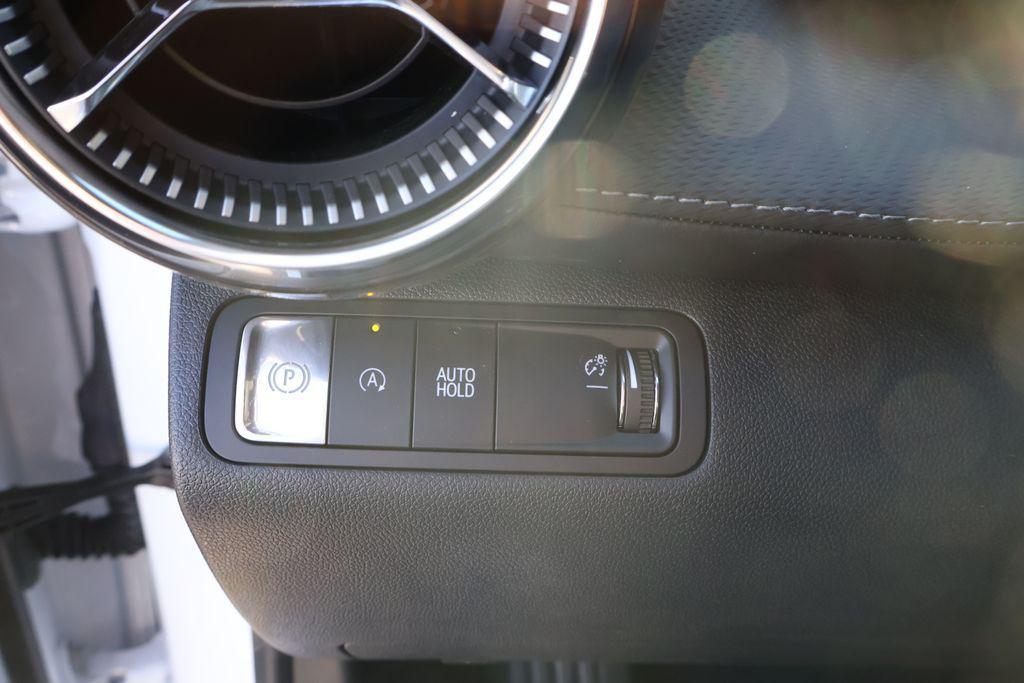 new 2026 Chevrolet Equinox car, priced at $30,495